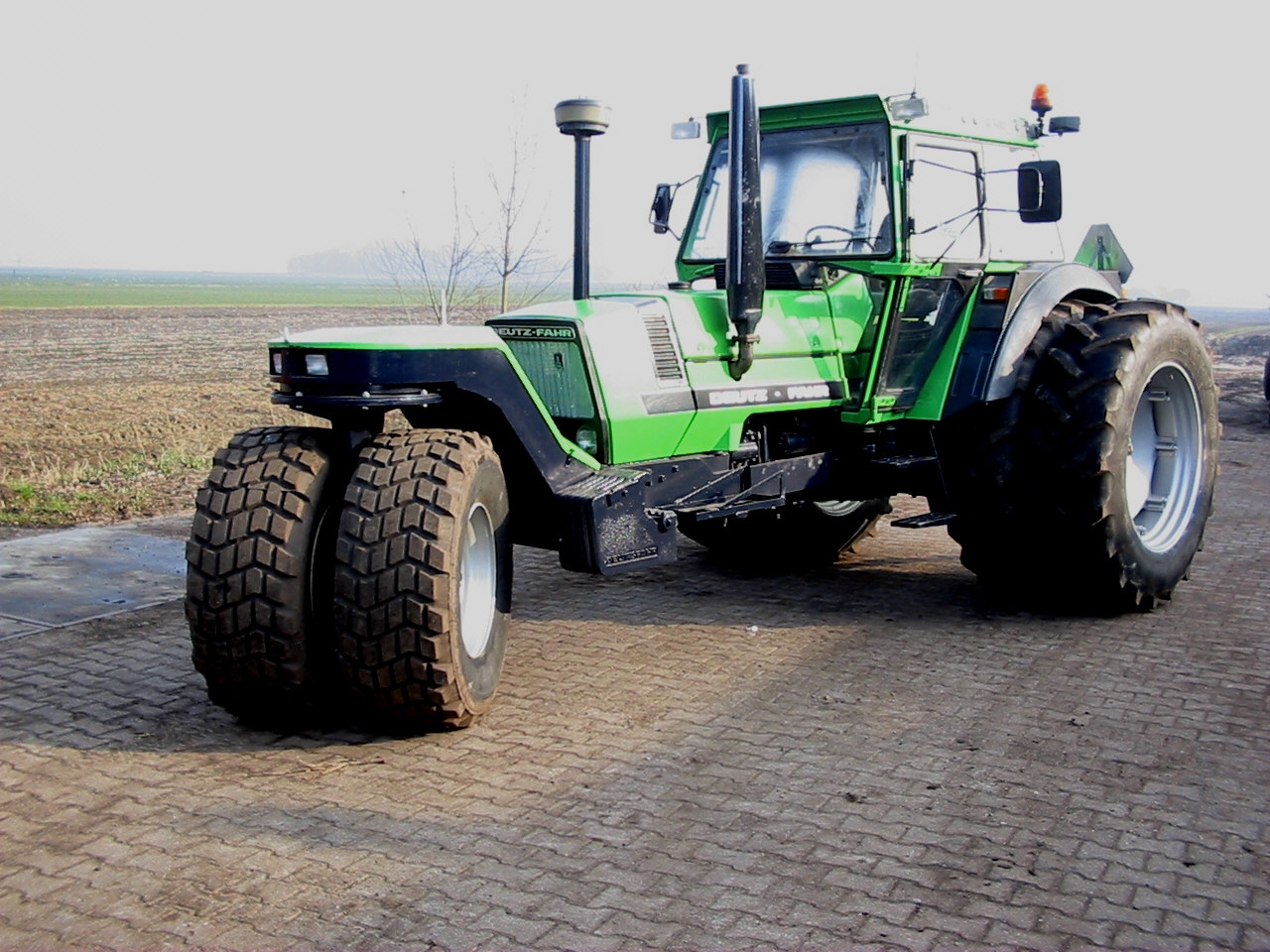 deutz%20trike%20DX%2090.JPG